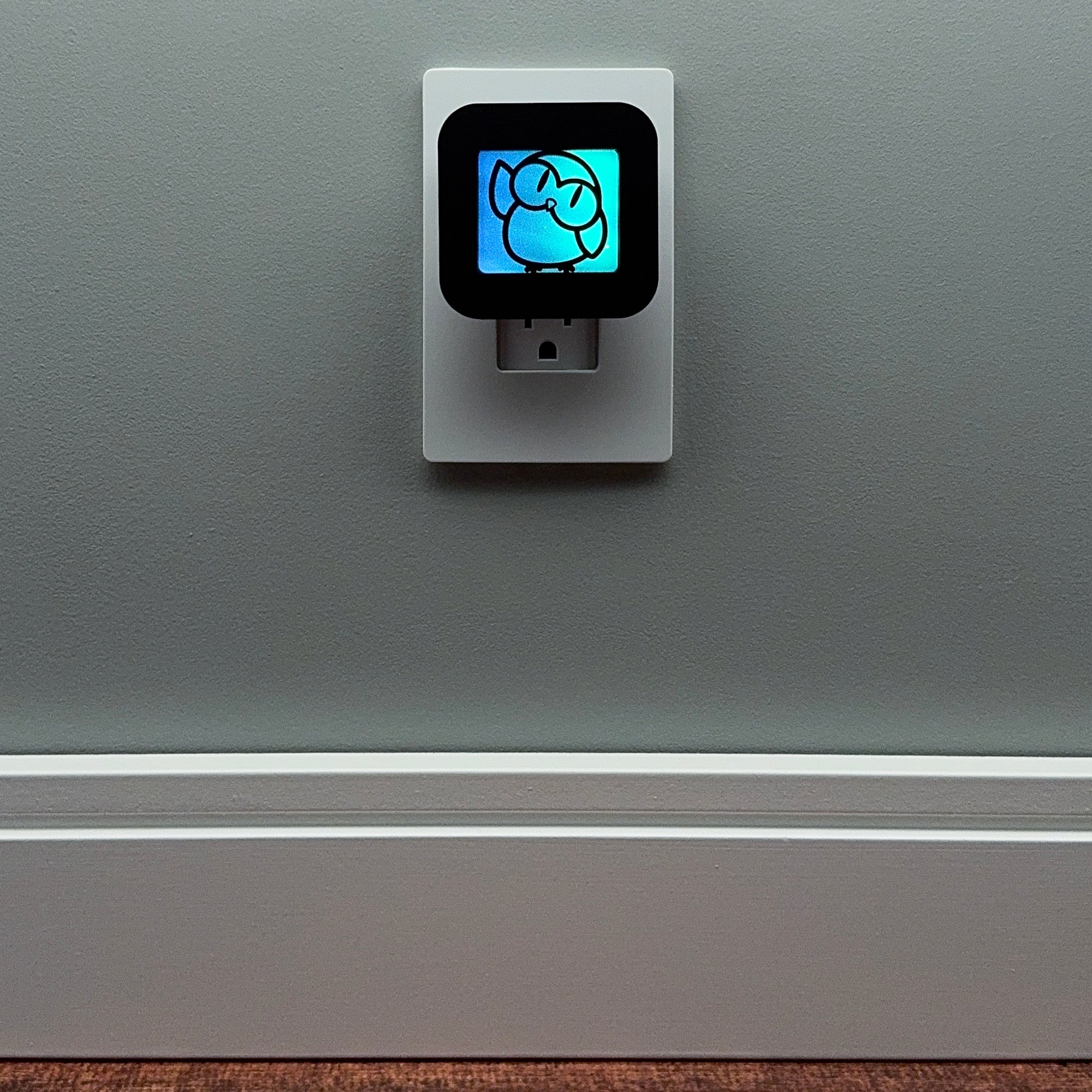 Waving Owl Night Light