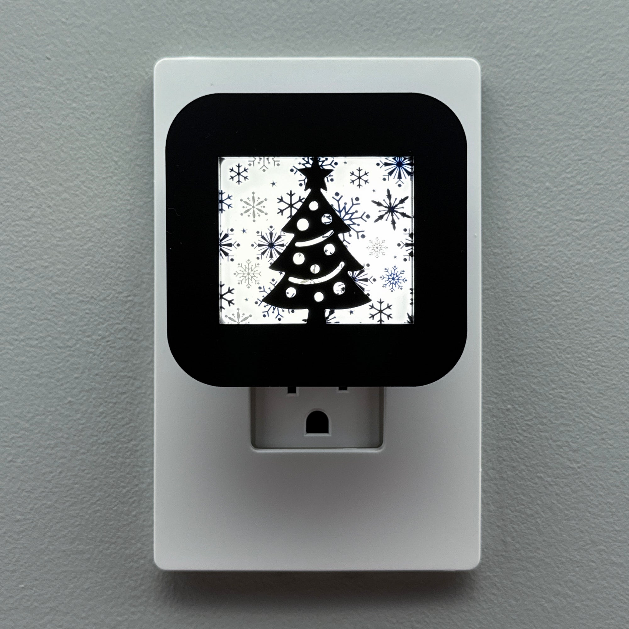 Snowy Christmas Tree Night Light