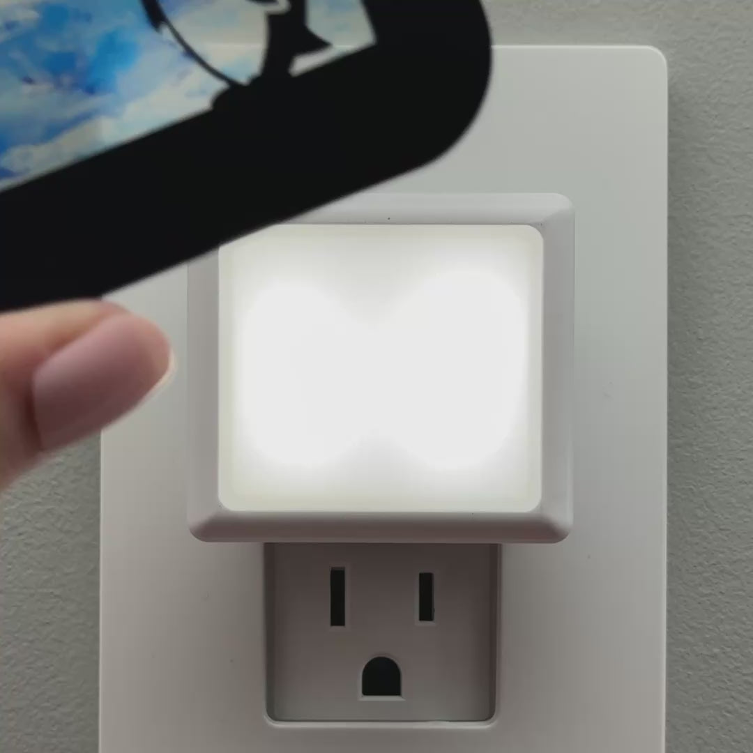 Load video: Penguin Night Light Cover ONLY