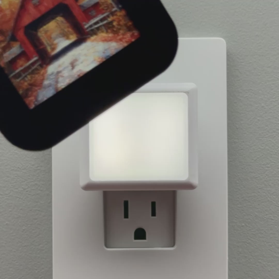 Load video: Covered Bridge Night Light