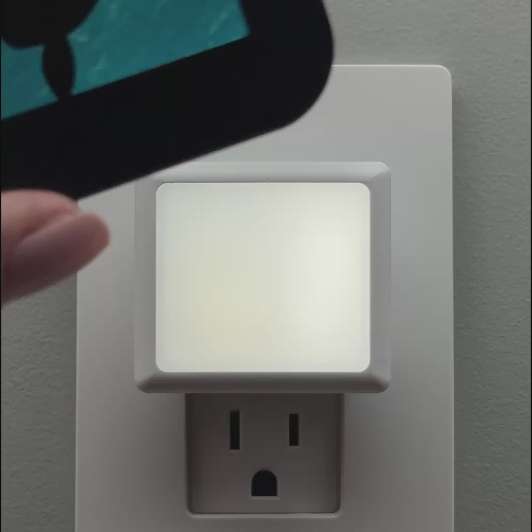 Load video: Sea Turtle Night Light