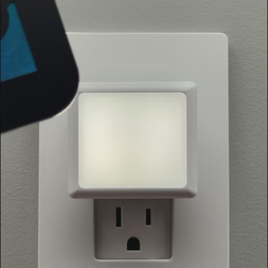 Load video: Shark Night Light