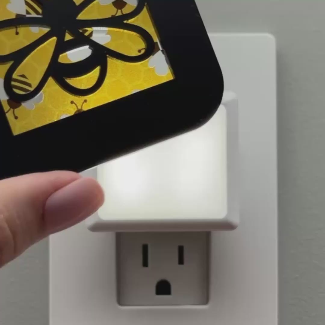 Load video: Bee Night Light