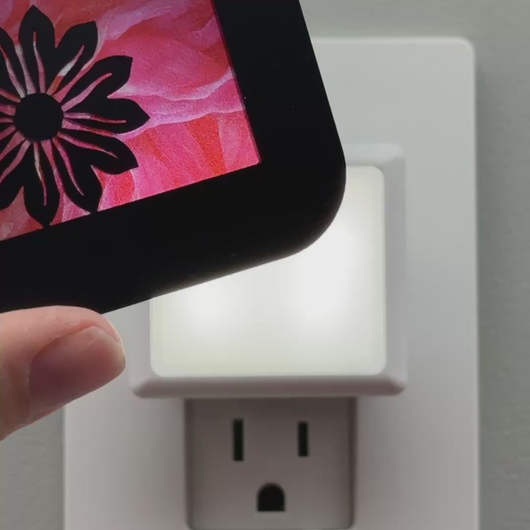 Load video: Flower Night Light Cover ONLY