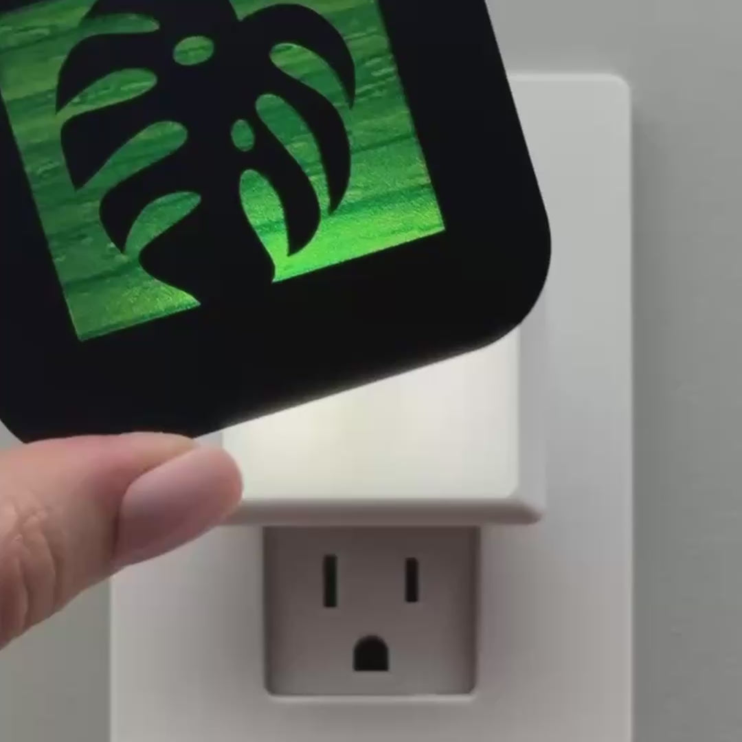 Load video: Monstera Leaf Night Light