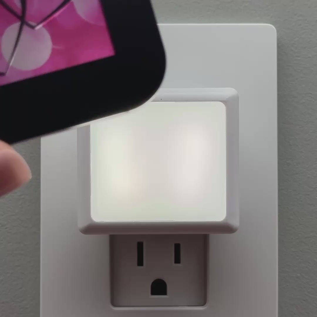 Load video: Valentine's Day Hearts Night Light