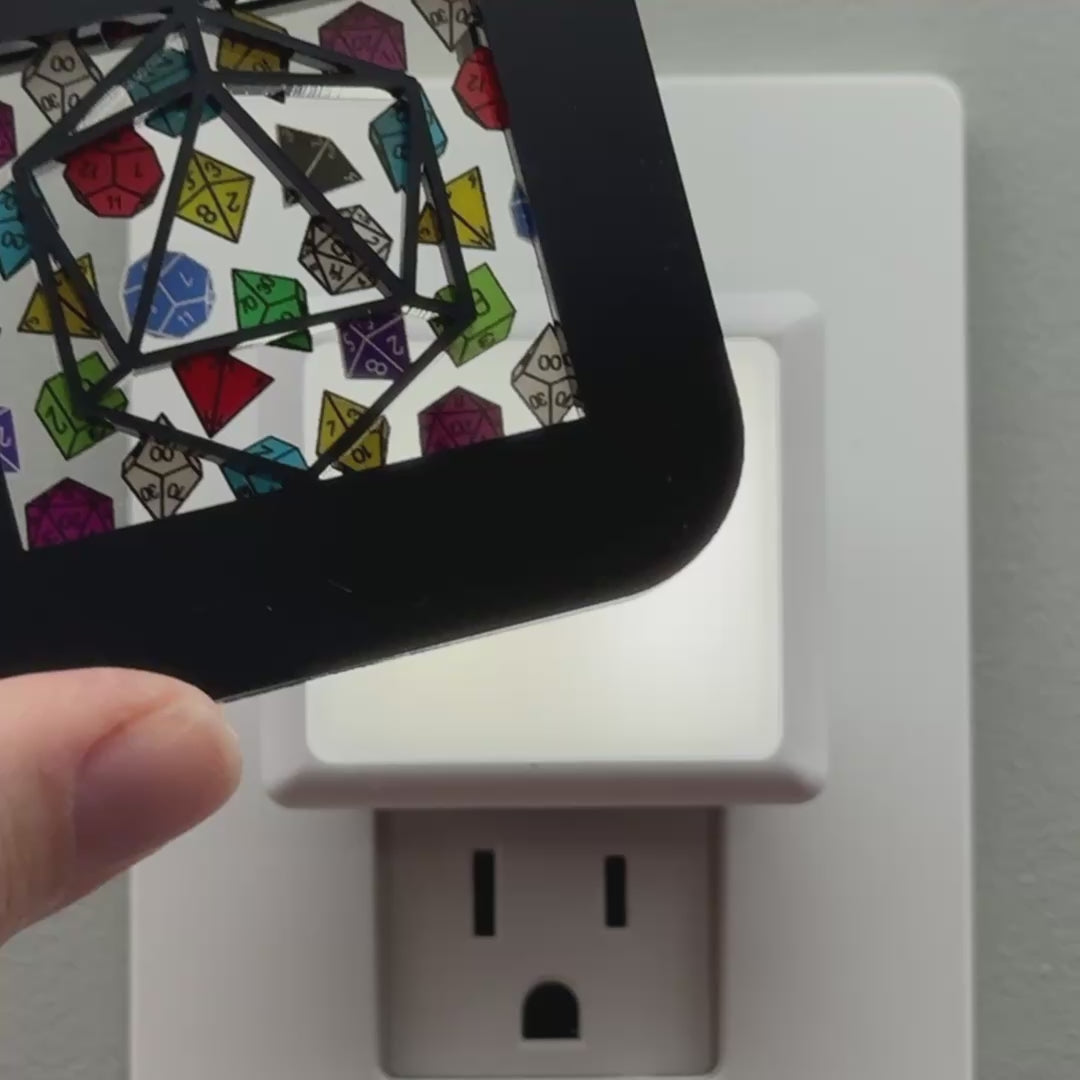 Load video: Tabletop Gaming Dice Night Light